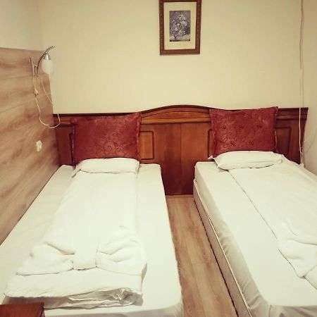 Guest House Nani Asenovgrad ภายนอก รูปภาพ