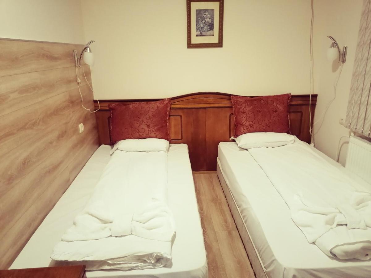 Guest House Nani Asenovgrad ภายนอก รูปภาพ