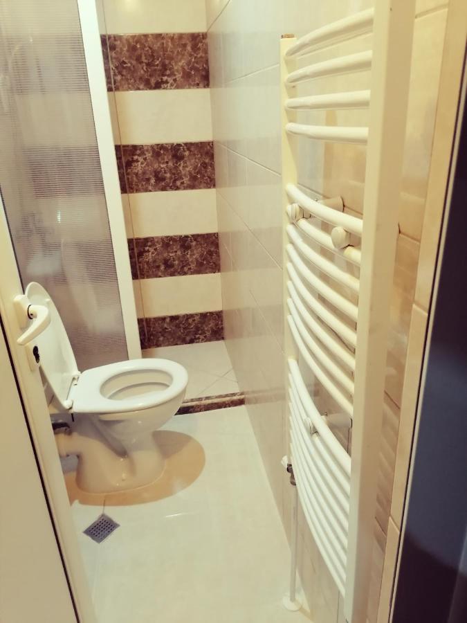 Guest House Nani Asenovgrad ภายนอก รูปภาพ
